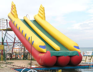 jeu aquatique toboggan