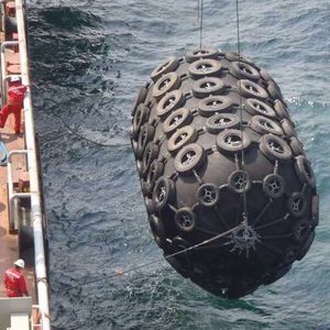 pare-battage pour bateau