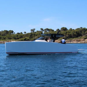 cabin-cruiser in-bord