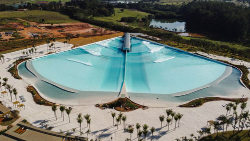 Piscine à vagues - Wavegarden Cove  - Wavegarden