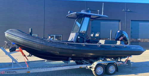 Bateau pneumatique hors-bord - 6.4M  - Tornado Boats International ApS - RIB / open / à console centrale