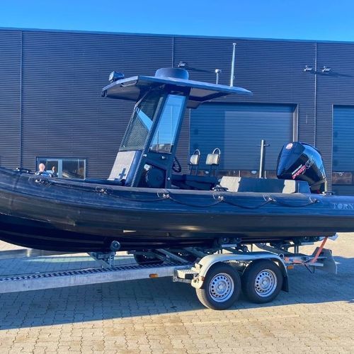 T-top pour bateau pneumatique - Tornado Boats International ApS