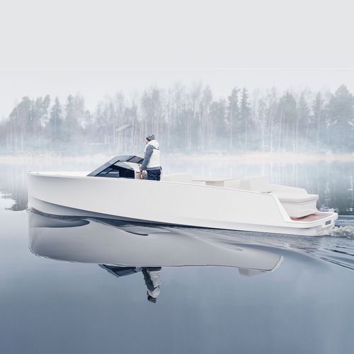 Cabin-cruiser in-bord - Q30 - Q-YACHTS - électrique / open / en fibre de verre