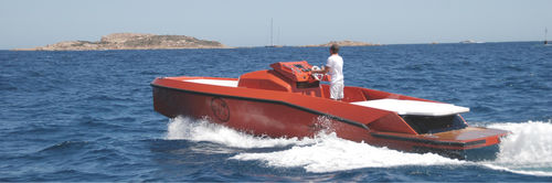 Coque open in-bord - Maori 30 - MAORI YACHT WORLD LTD - diesel / à console centrale / max. 8 personnes