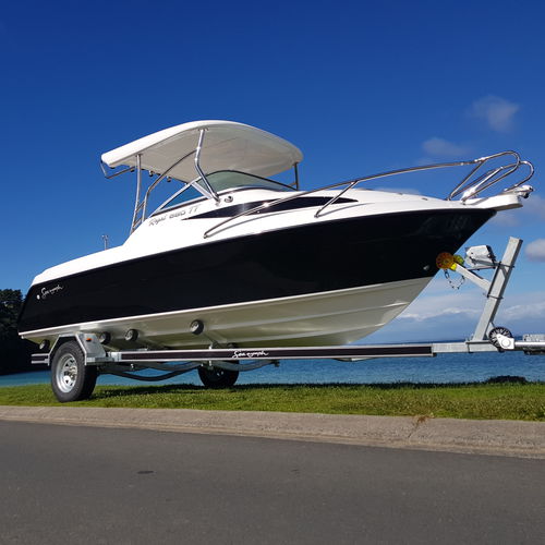 Day-cruiser hors-bord - Regal 580 RL / Regal 580 (black) / Regal 580 TT - Seanymph Boats - open / de pêche sportive / avec cabine
