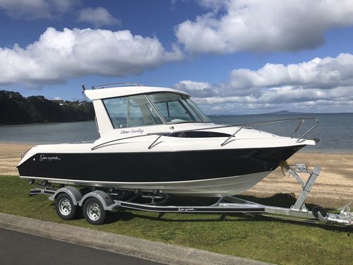Day-cruiser hors-bord - Blazer 640 HT - Seanymph Boats - à cockpit fermé / hard-top / de pêche sportive