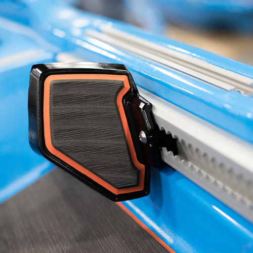 Repose-pied pour kayak - Braces™ series - Bonafide Kayaks, USA