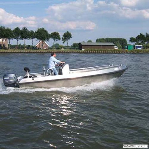 Coque open hors-bord - 655 - Alufleet B.V. - à console centrale / pour base de loisirs / en aluminium
