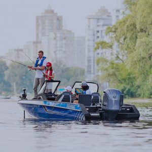 Bass boat hors-bord - 685 FISHPRO - BoatLab LLC - à double console / open / de pêche sportive