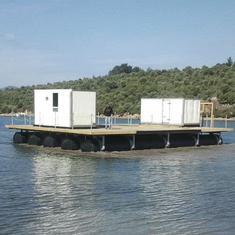 Plateforme flottante - akuakare - pour l'aquaculture
