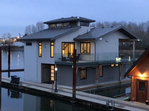Maison flottante - Jill & Allen - International Marine Floatation Systems, Inc. (IMFS)