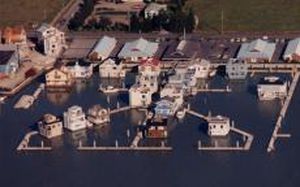 Village flottant - International Marine Floatation Systems, Inc. (IMFS)