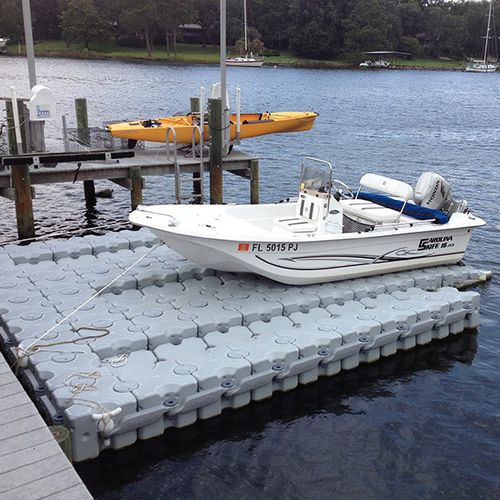 Ponton flottant - NTC - modulable / d'amarrage / pour marina