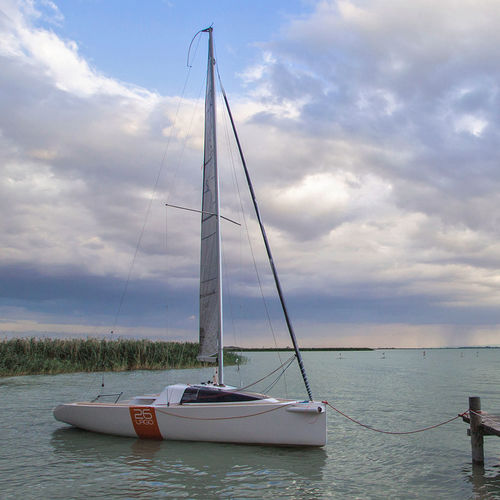 Voilier de course - 26 - Championships Yachting Gmbh - de régate / avec cabine / à quille relevable