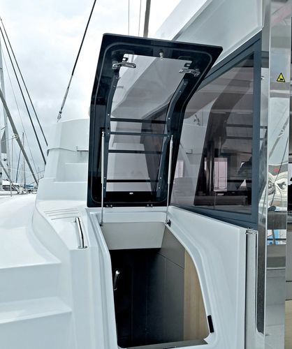 Porte avec charnière papillon - NOVAL - pour yacht / vitrée