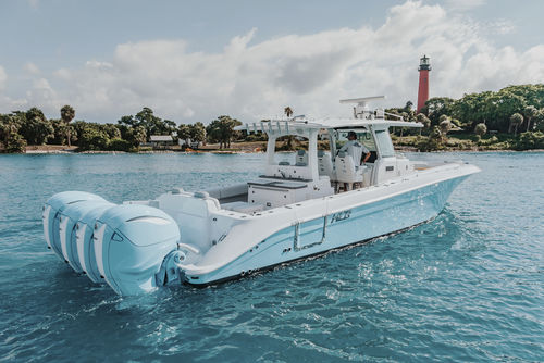 Vedette multicoque - 42' LUJO - HCB Yachts - hors-bord / quadrimoteur / open