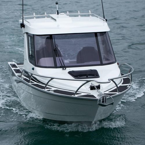 Bateau de pêche-promenade hors-bord - 616 GAME KING - Extreme Boats EU Ltd. - avec timonerie / en aluminium / max. 5 personnes