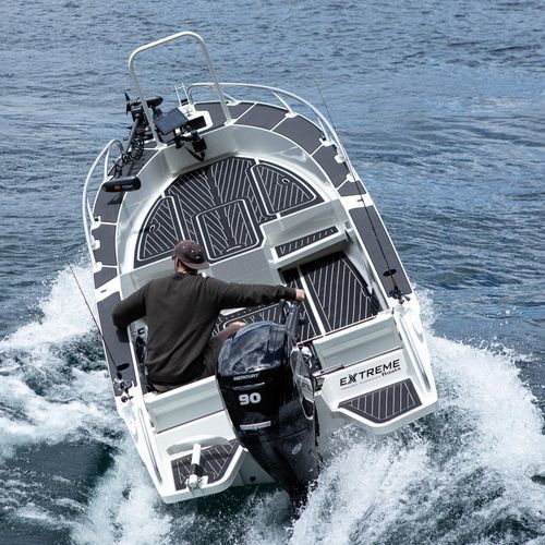 Coque open hors-bord - 1770 Enduro - Extreme Boats EU Ltd. - à console latérale / de pêche sportive / en aluminium