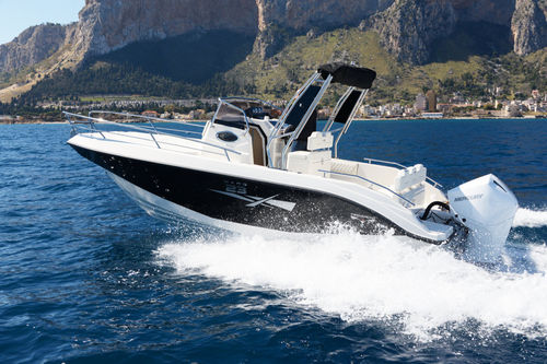 Cabin-cruiser hors-bord - Marg 23 - Cantiere Nautica Trimarchi Srl - open / max. 9 personnes / bain de soleil