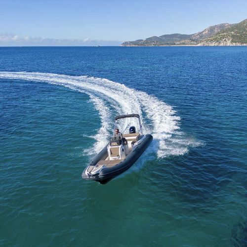 Bateau pneumatique hors-bord - 70 - BSC COLZANI srl - open / à console latérale / de charter
