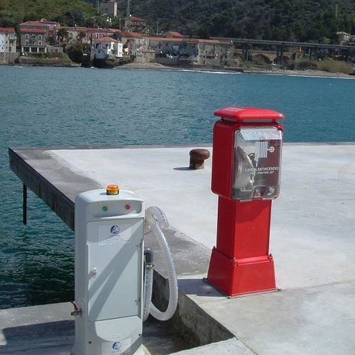 Borne de pompage pour marina - SUCTION COLUMNS - Sanitrade - pour bateau