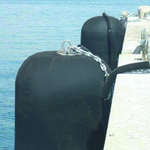 Pare-battage pour navire - Hydro-Pneumatic - IRM Offshore and Marine Engineers PVT. LTD. - pour port / pour terminal / cylindrique