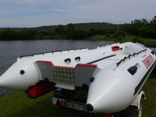 Bateau pneumatique catamaran - 4.1m Aquacat - Aquarius Inflatables - hors-bord / semi-rigide / open