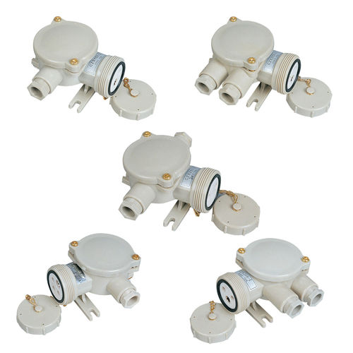 Prise électrique étanche pour navire - CZS series - Zhejiang Bozhou Marine Electric Technology Co., Ltd. - pour bateau / femelle / avec capot de protection