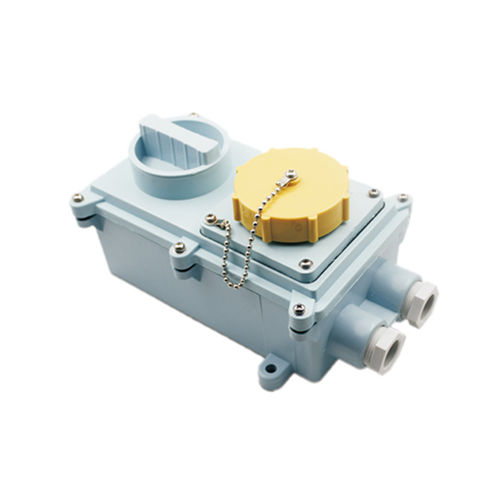 Prise électrique étanche pour navire - IMPA 792771 - Zhejiang Bozhou Marine Electric Technology Co., Ltd. - pour bateau / femelle / avec interrupteur