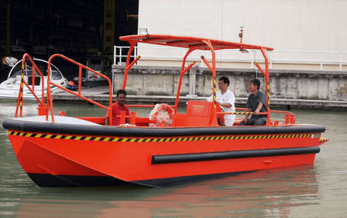 Bateau de support pour la plongée - Centurion 26 - Five Aluminium Boat and Engineering Pte Ltd - in-bord / diesel / en aluminium