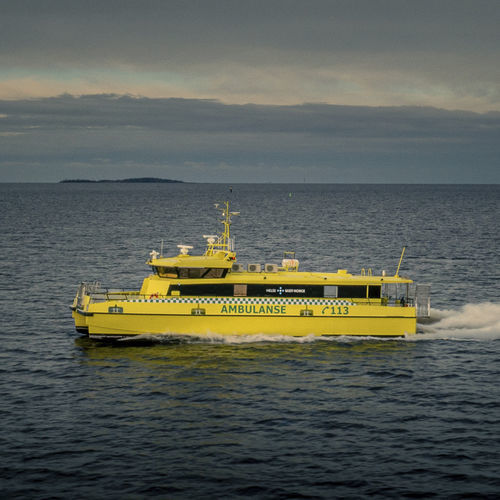 Bateau ambulance - 2280 CAT - Kewatec - catamaran / in-bord hydrojet / médicalisé