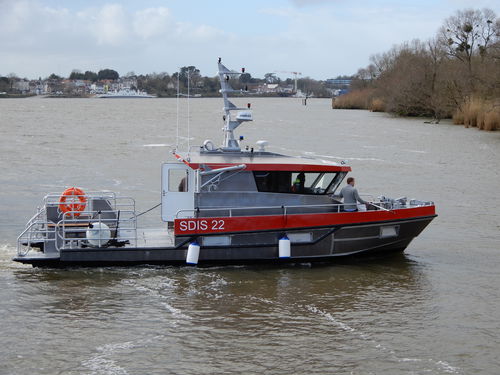 Bateau de sauvetage - Alumarine Shipyard - bateau pompier / Z-drive / en aluminium