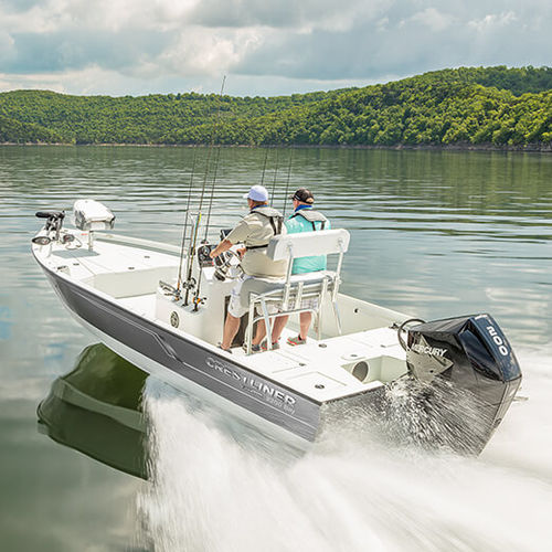 Bay boat hors-bord - 2200  - Crestliner - à console centrale / de pêche sportive / en aluminium