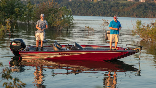 Bass boat hors-bord - Stinger 188 - Lowe - à console latérale / open / de pêche sportive