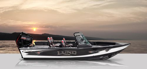 Runabout hors-bord - 1875 PRO-V LIMITED - Lund - à double console / bow-rider / de pêche sportive