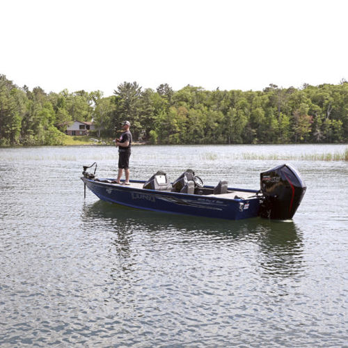 Bass boat hors-bord - 1875  - Lund - à double console / de pêche sportive / en aluminium