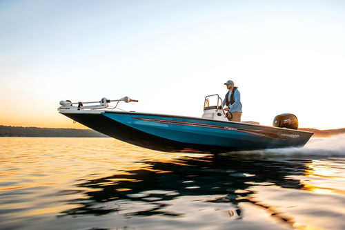 Bass boat hors-bord - RB200 - Ranger Boats - open / à console centrale / de pêche sportive