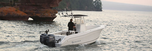 Coque open hors-bord - 2605 CC - Striper Boats - bimoteur / de pêche sportive / max. 8 personnes