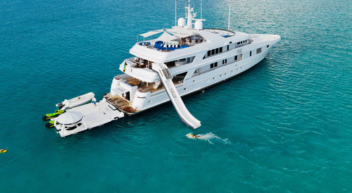 Jeu aquatique gonflable - Yacht Slide 650cm - AquaBanas - toboggan / pour yacht