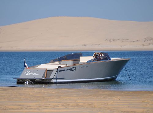 Runabout in-bord - ECLA 29 CLASSIC - CLYD Yacht Design - à double console / open / max. 12 personnes