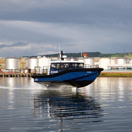 Bateau de travail - EF-12 - Artemis Technologies - électrique / coque rigide / à foil