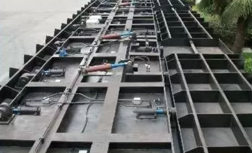 Hayon pour navire - Zhongyuan Ship Machinery Manufacture (Group) Co., - de côté