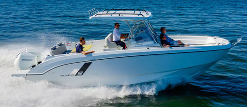 Cabin-cruiser hors-bord - Flyer 9 SPACEdeck - Bénéteau Motorboats - bimoteur / open / à console centrale