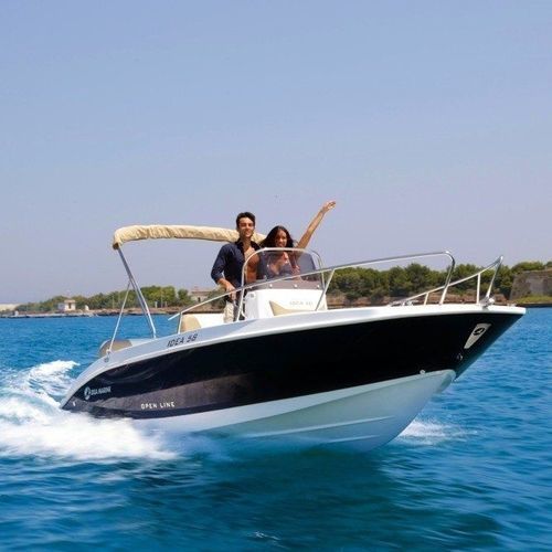 Coque open hors-bord - 58 - IDEA MARINE - à console centrale / max. 7 personnes / bain de soleil