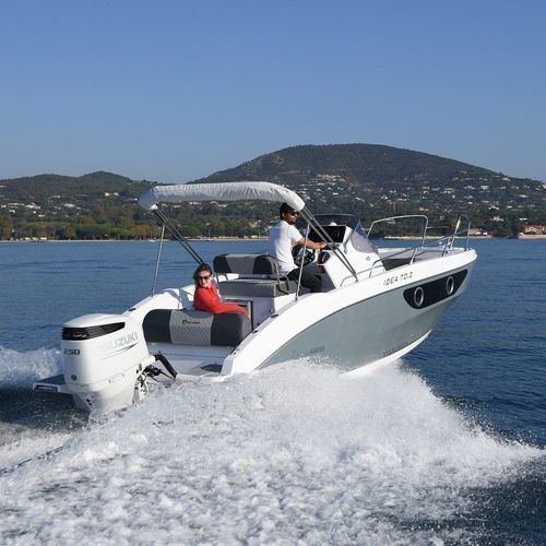 Cabin-cruiser hors-bord - 70.2 WA - IDEA MARINE - open / à console centrale / max. 10 personnes