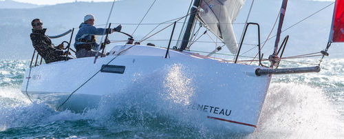 Voilier de course - First 27SE - Bénéteau Sailboats - one design / 1 cabine / 4 couchages