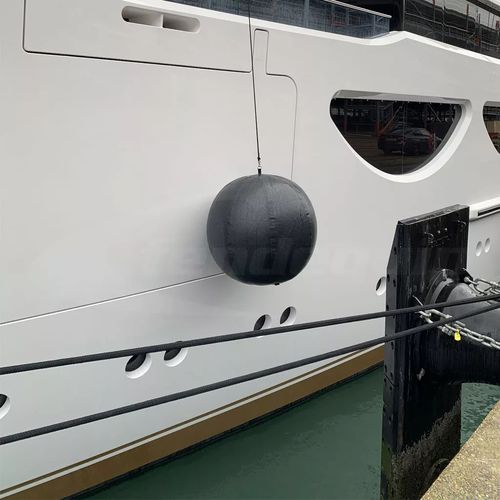 Pare-battage pour yacht - FENDEQUIP MOORING PRODUCTS - bille / sphérique / gonflable