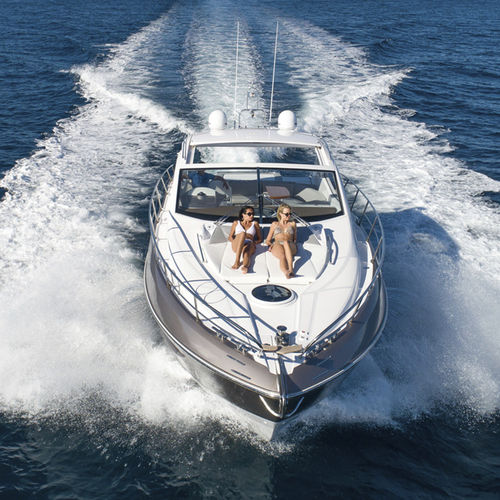 Vedette in-bord - C44 - Sessa Marine - bimoteur / coque planante / hard-top