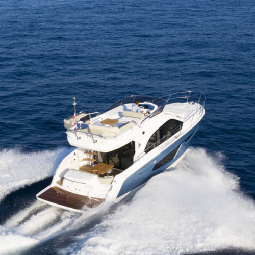 Vedette in-bord - FLY 42 - Sessa Marine - bimoteur / coque planante / à fly