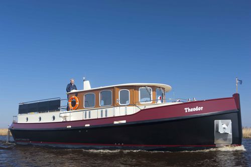Trawler in-bord - Vintage - Aquanaut - avec timonerie / fluvial